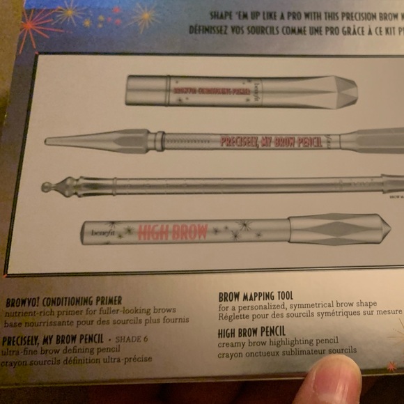 Benefit Defined & Refined Brows - Picture 2 of 3